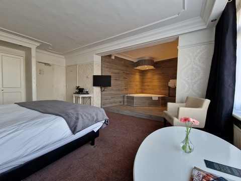 Suite Mookerheide